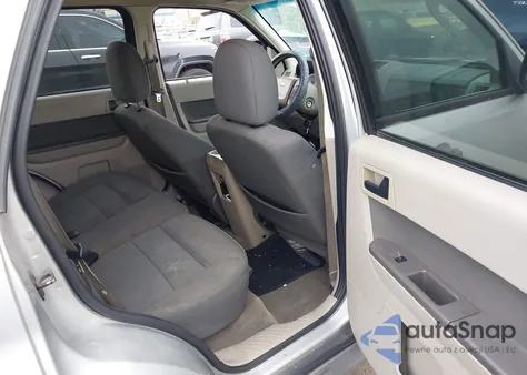 2009 Ford Escape Xlt из США, поврежденный, VIN 1FMCU93709KB63517